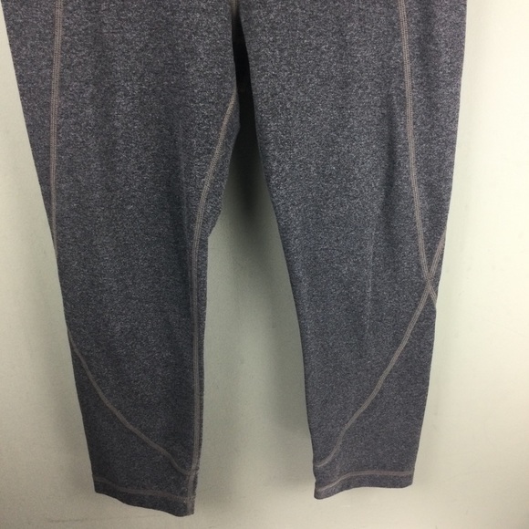 Athleta Salutation Capri Heather Gray Yoga Leggings Size Small - Picture 4 of 8